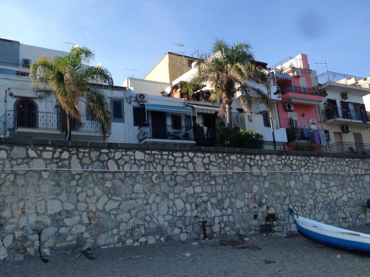 Casa Nicole Fronte Mare Villa Giardini Naxos Exterior photo